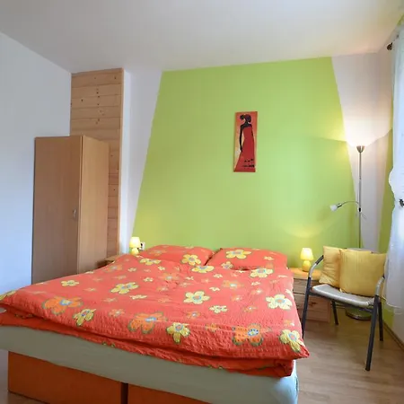 Anemari Homestay *