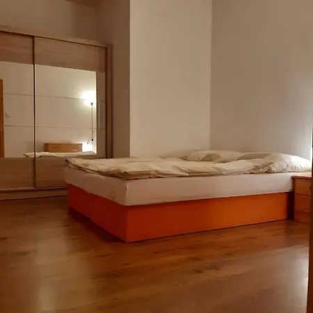 Homestay Anemari *